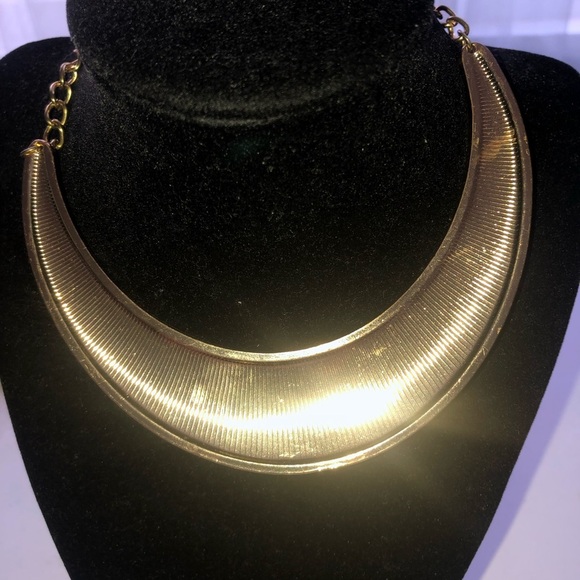 Bold Pink and Gold Crescent Necklace - Picture 3 of 6